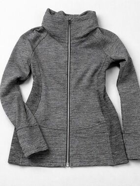 Lululemon Radiant Jacket II in Heather Gray